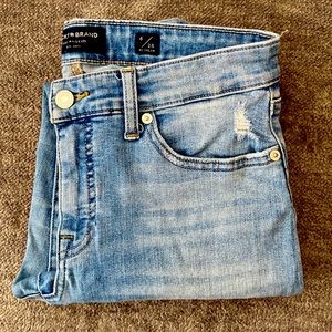 Lucky Brand size 6/28 Mid Rise Skinny Ava lightly distressed